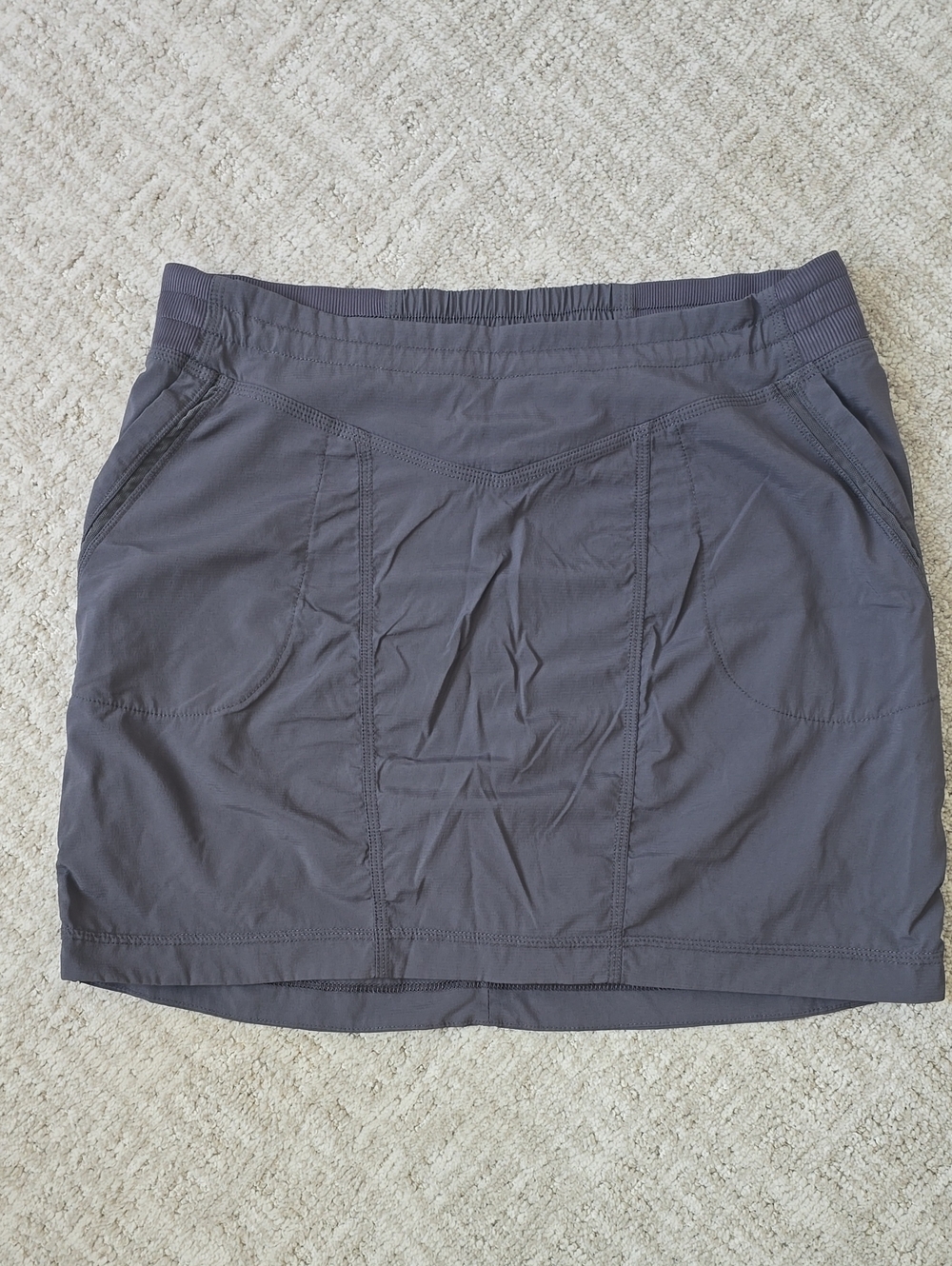 Indygena | Dark Gray Stretch Skort